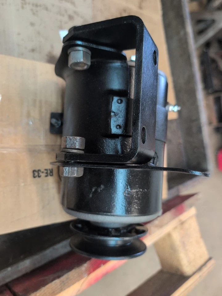 Generador Ford 8N remanufacturado 8n (núcleo) 50-52 Foto 3 de 4