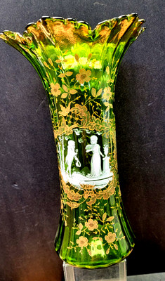 ANTIQUE 13 INCH. BLON GLASS GREEN MARY GREGORY RUFFLED VASE- COURTING SCENE. 