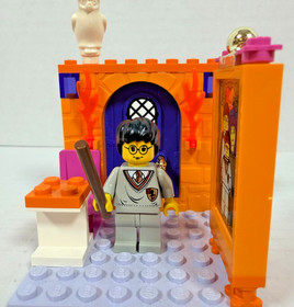 LEGO (4721) Harry Potter: Hogwarts Classroom - w/Box & Instructions - READ DESC.