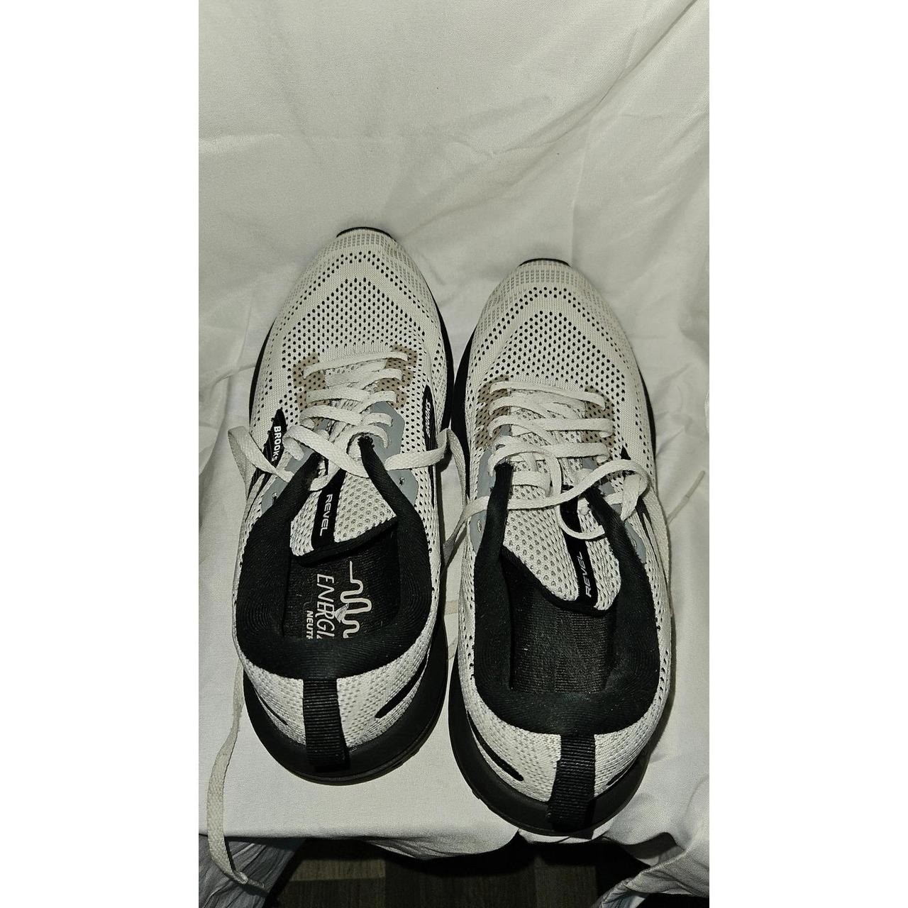 Brooks Revel 6 Men Running Shoes White Black 1203861B121 Size 10