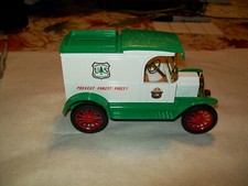 Ertl 9124 1:25 "Smokey the Bear U.S. Forest Service 1" 1913 Ford Model T Bank