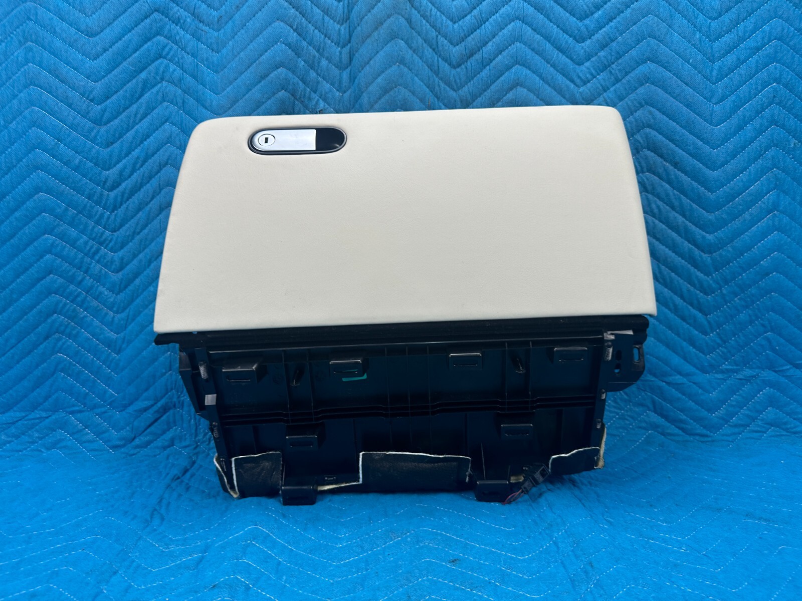 Bentley Continent Flying Spur Glove Box Compartment Assembly Ivory 2008-2012 OEM