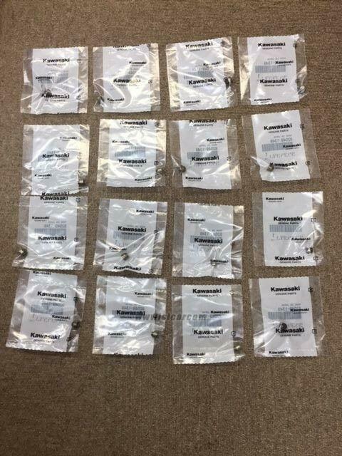 KAWASAKI ZZR400 ZX400K OIL SEAL SET VALVE STEM 92049-1349 PIEZAS