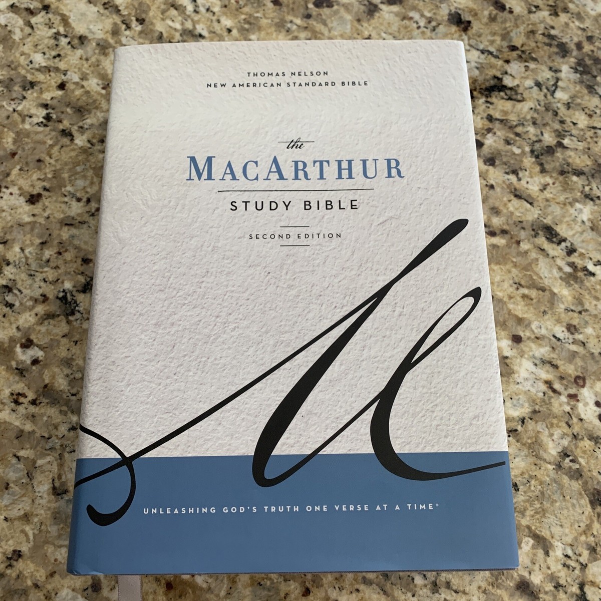NASB MacArthur Study Bible, 2nd Edition [Grey] by Thomas Nelson