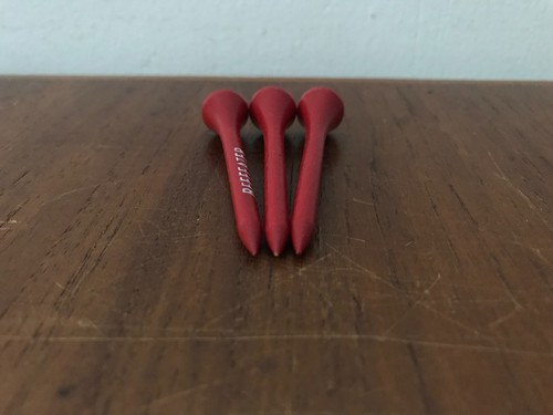 Vintage Beefeater Gin Lot of 3 Red Wooden Golf Tees Wood Alcohol Liquor - Picture 4 of 4
