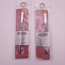 LOT OF 2 Studio Basics Concealer Brush ..New in Pack