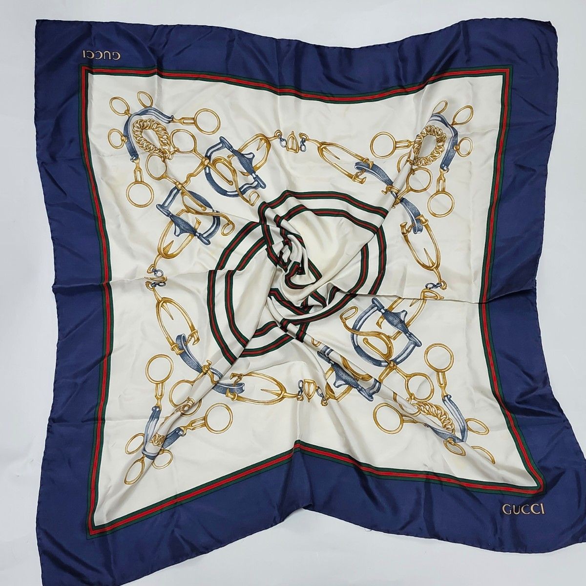 Authentic Gucci  Silk Scarf Interlocking Sherry L… - image 4