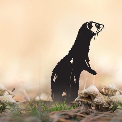 Neue schwarze stehende Frettchen-Silhouette aus Stahl