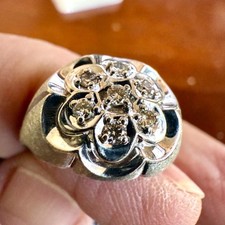 Mans 10K White Gold 1/4 carat 7 diamond cluster ring 5.0 grams Size 11