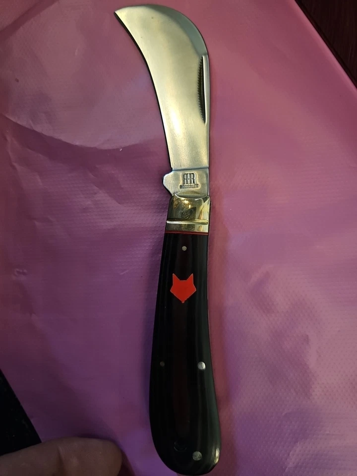 Cuchillo Plegable Rough Rider Zorro Rojo Mangos Micarta Negro y Rojo Foto 2 de 4