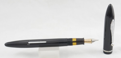 Sheaffer Balance Long Slender Black & Chrome Fountain Pen - c.1932 - 14kt Nib