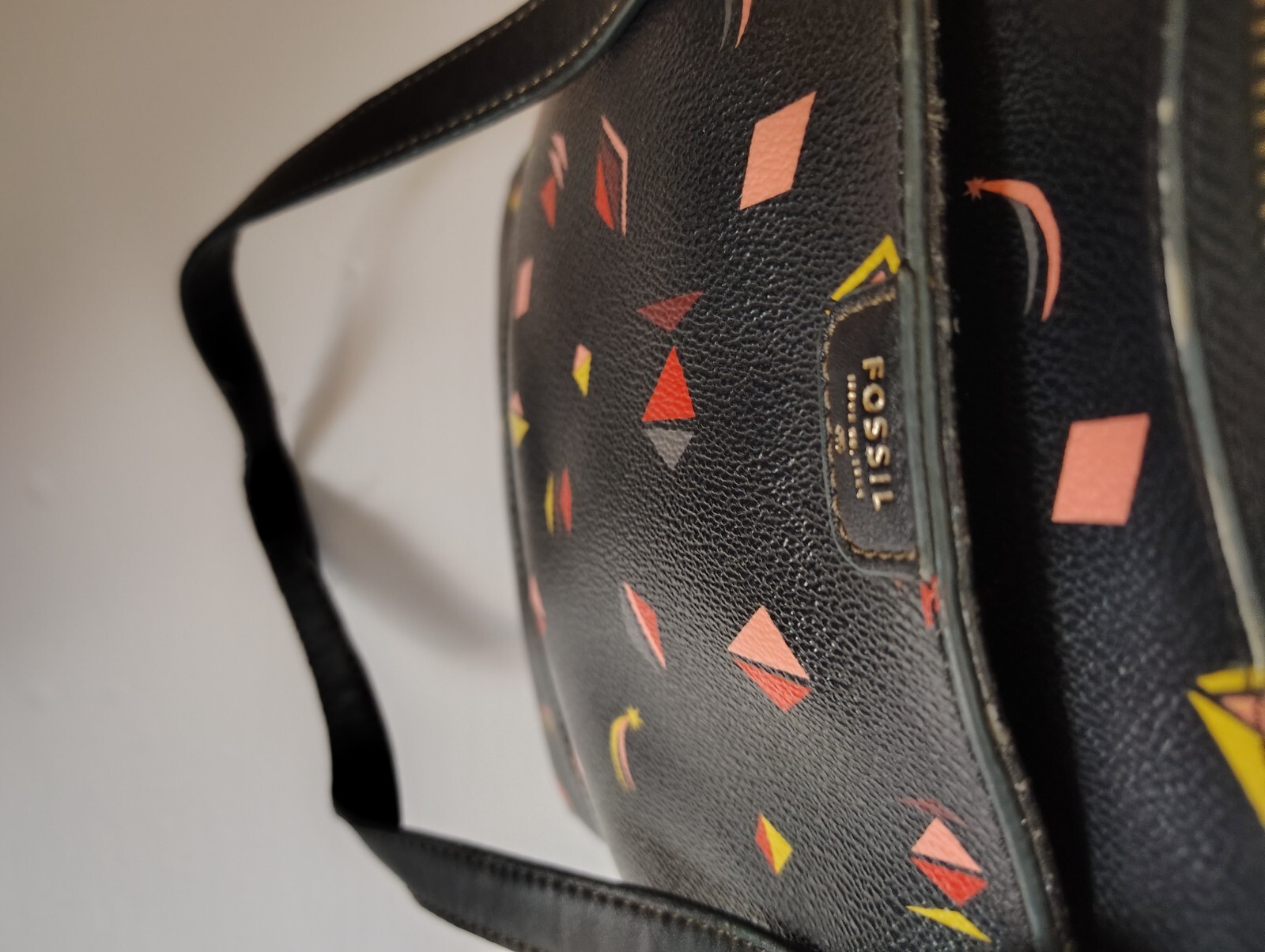 Fossil Crossbody Abstract Triangle Geometric blac… - image 6