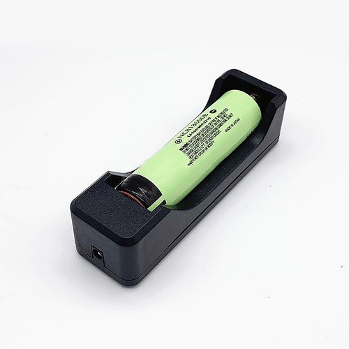 Flashlight Battery Charger Charging Cradle Dock Base Box for Lithium Battery - Picture 3 of 4