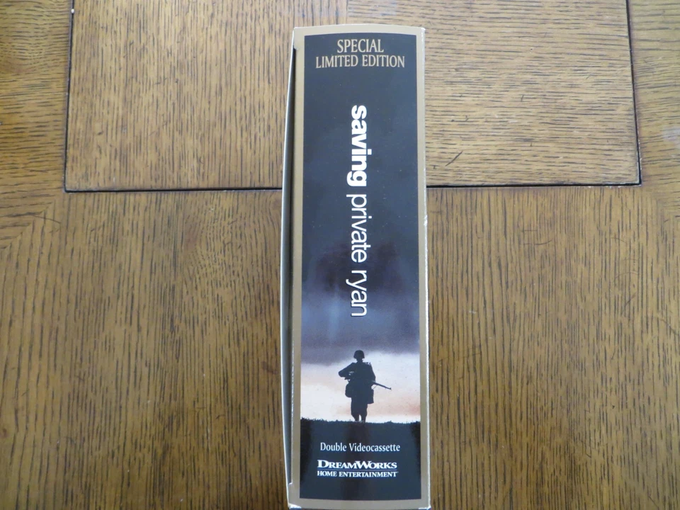 Saving Private Ryan - Tom Hanks, Matt Damon - 1998 - DreamWorks 2xVHS LIKE NEW!! - Image 3 of 4