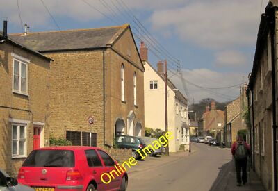Foto 6x4 Fleet Street, Beaminster Shortmoor\/ST4801 vorbei am ehemaligen W c2014
