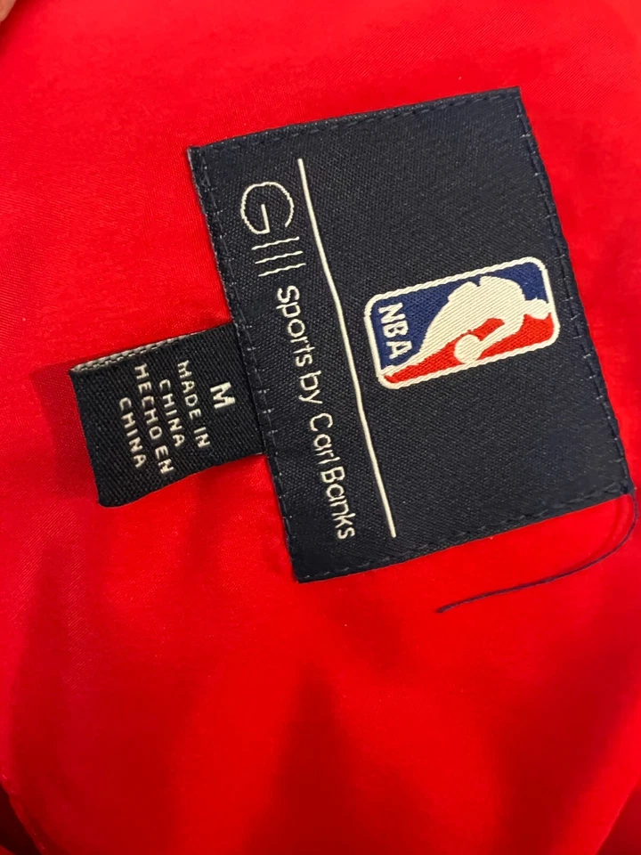 Chaqueta cortavientos Chicago Bulls NBA media cremallera GIII Carl Banks bordada mediana Foto 3 de 4
