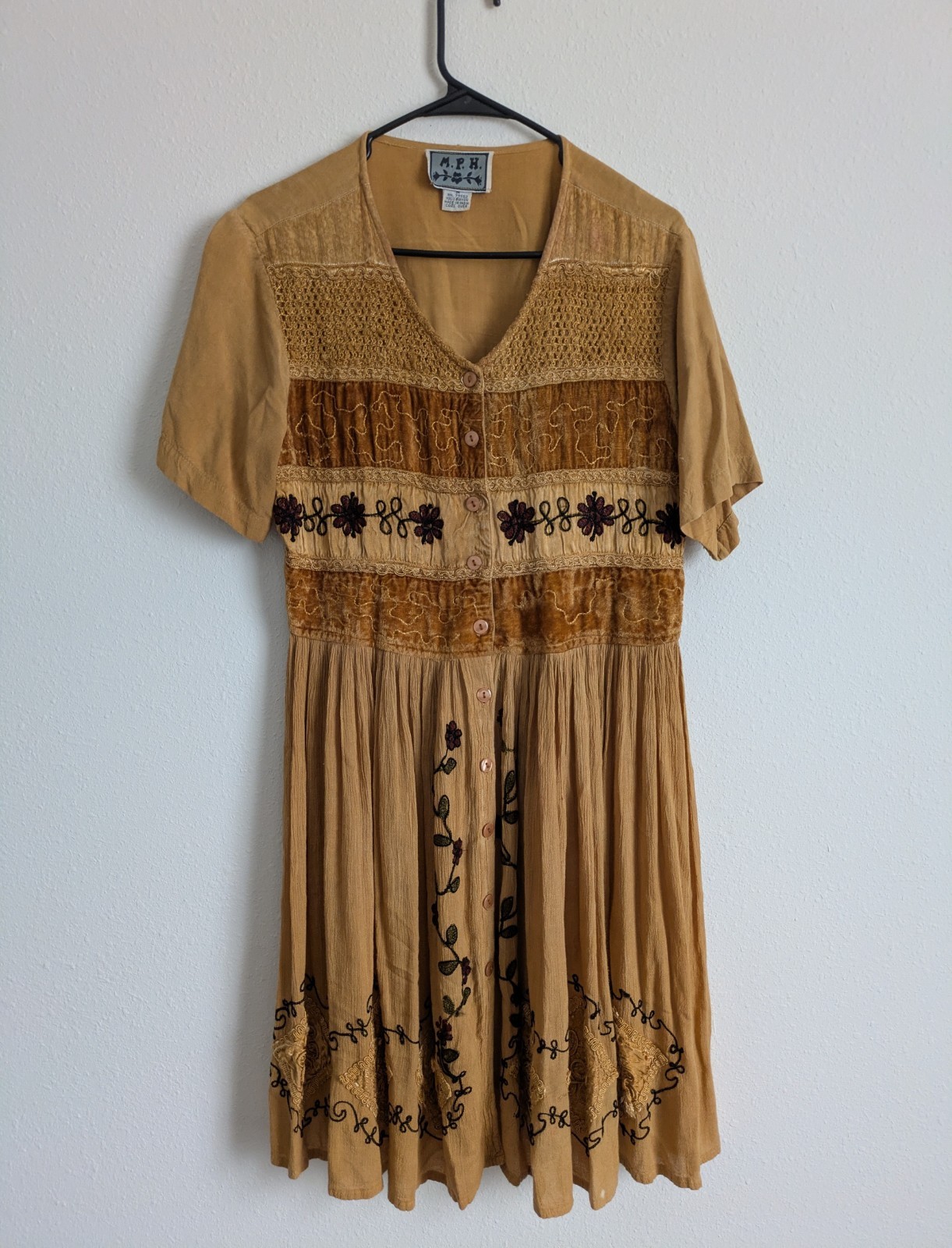 Vintage MPH Womens Short Embroidered Boho Dress Size M Floral Whimsical Festival