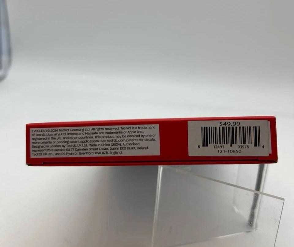 Tech21 EVO CLEAR Magsafe Case for Apple iPhone 16 - CLEAR - Image 3 of 3