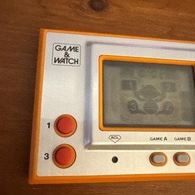 Nintendo FL-02 Game And Watch FLAGMAN Electric Handheld Vintage Game
