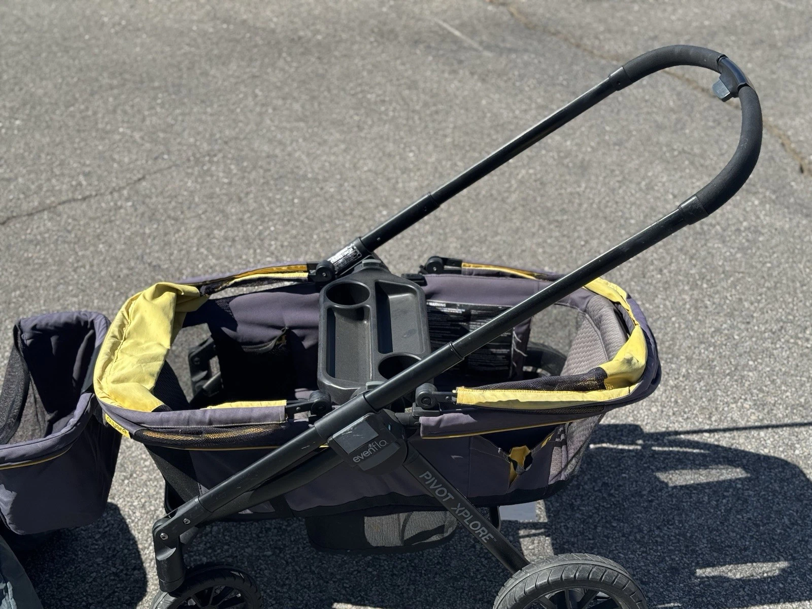 evenFLO Xplore Wagon Stroller with All Terrain Wheels w/ bag for airline travel