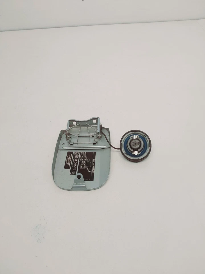 2007 Mercedes Benz CLK350 Fuel Gas Tank Door Flap Lid Cover OEM A2105849717 - Image 4 of 4