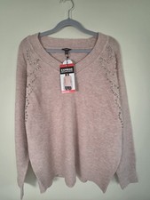 Express Womens XS NWT Pink Embellished V-Neck Sweater Soft Knit Comfy Rhinestone