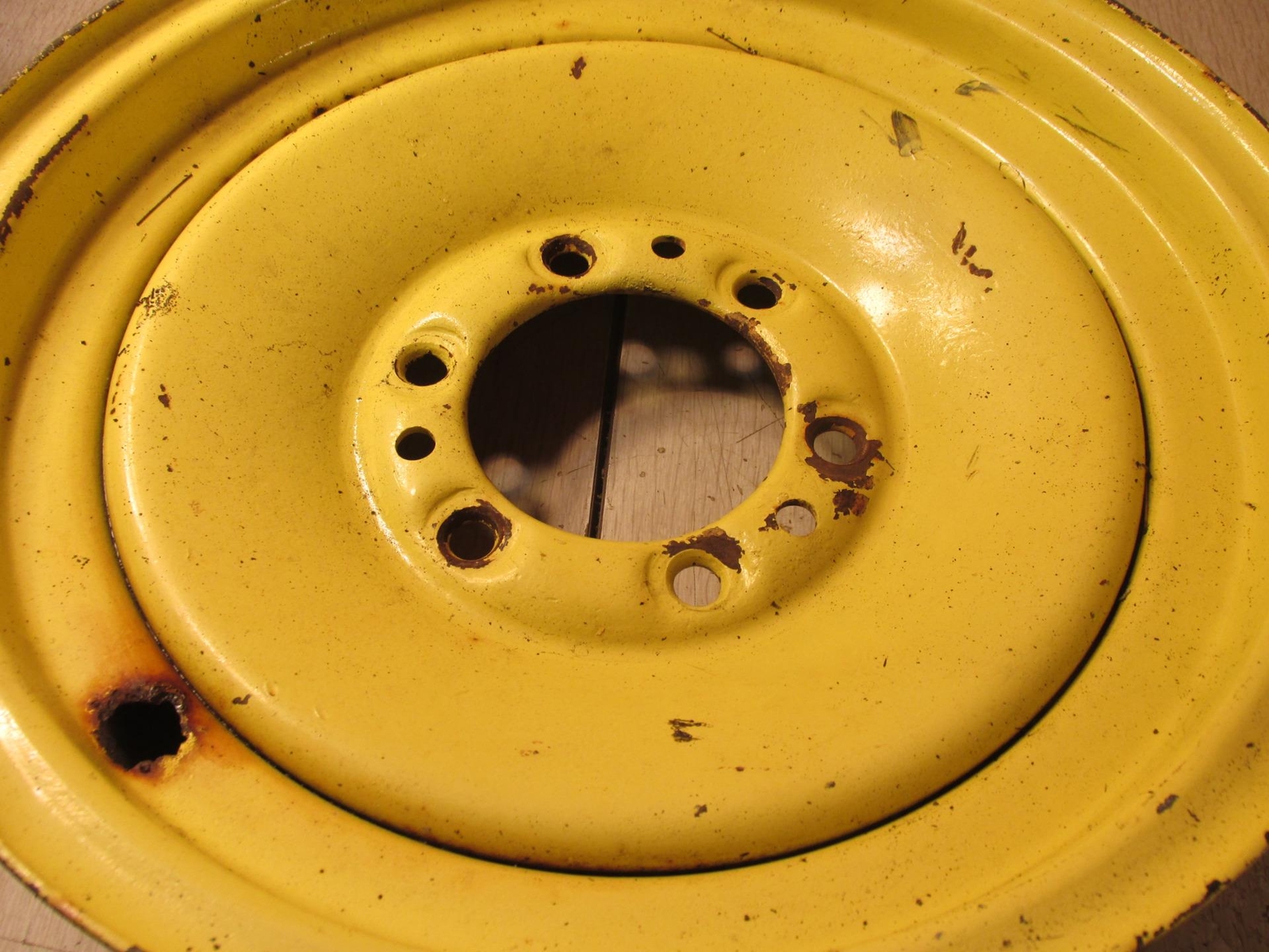 Wheel Rim & Center (5.5x16) | MF 35
