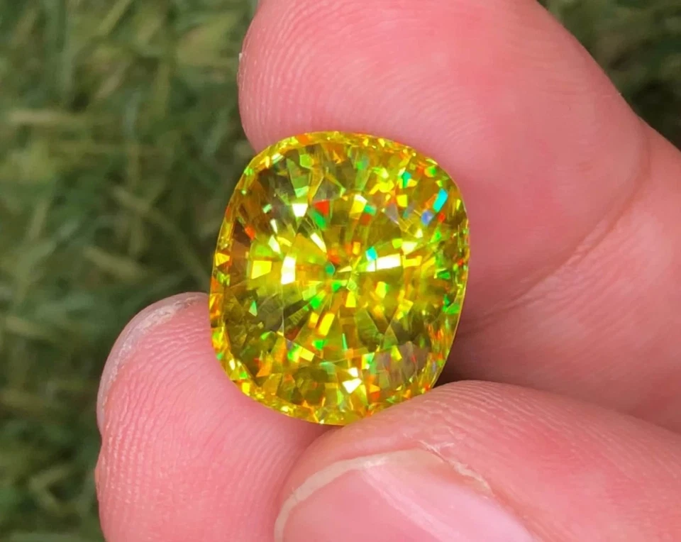 Cushion Cut 4 Ct Natural Full Fire Sphene Titanite Gemstone For Jewellery A++ - Image 3 of 4