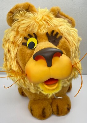 Vintage 1962 Larry Lion Animal Yacker Pull String Plush WORKING w