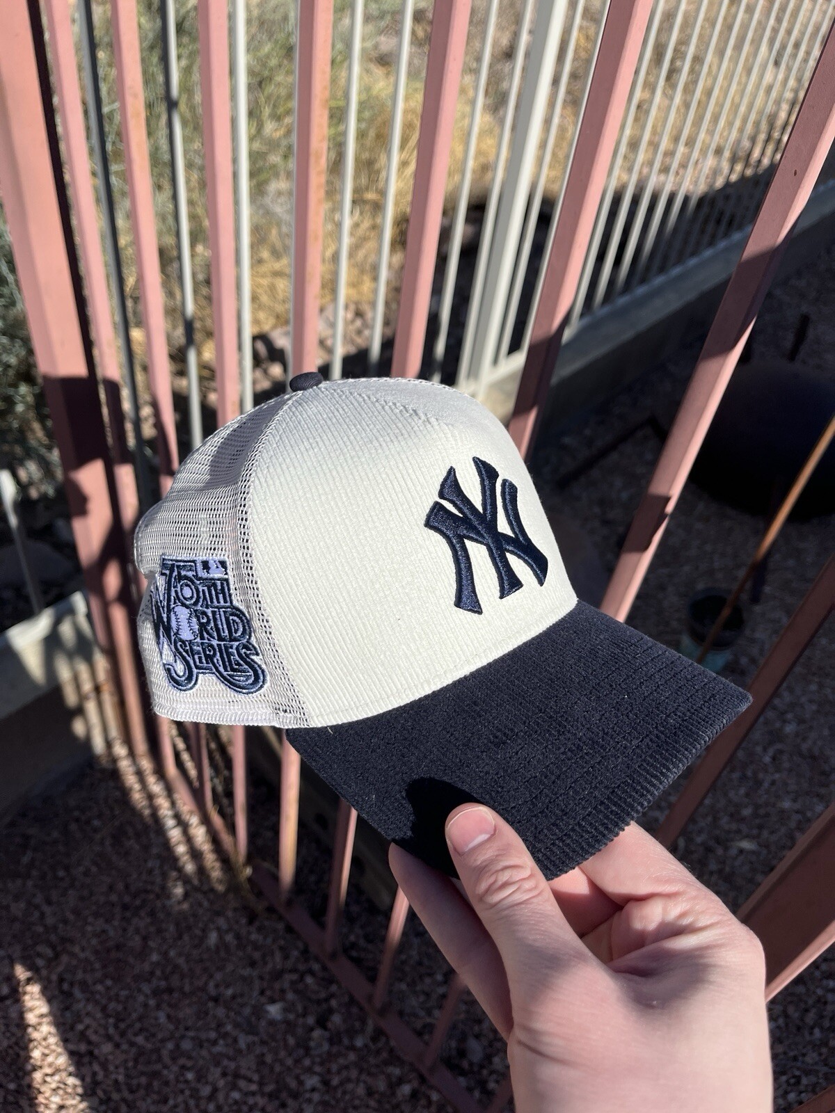 VINTAGE NEW ERA YANKEE 75TH WORLD SERIES HAT CORDUROY SIDE PATCH SNAP BACK 100%