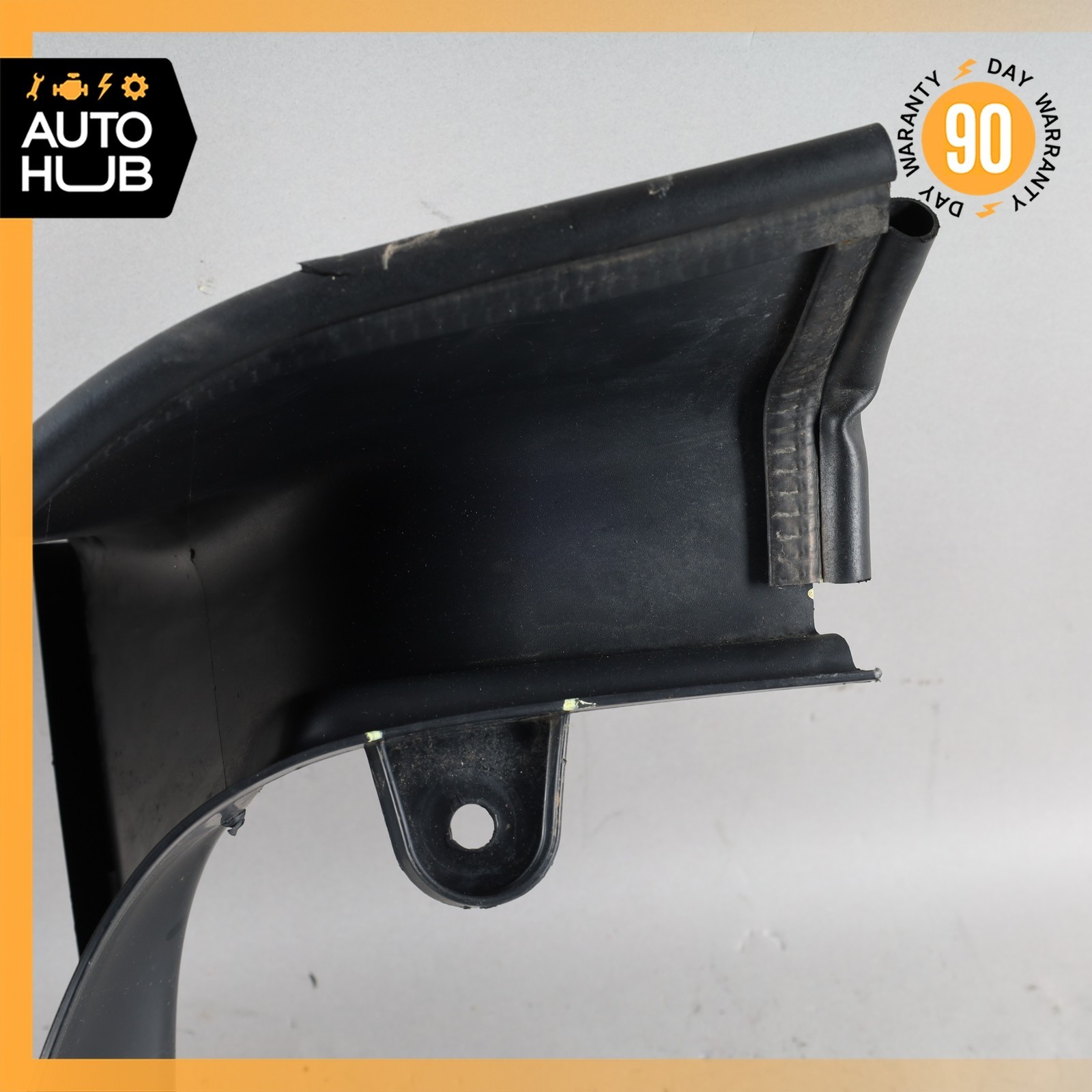 Land Rover Discovery L462 Right Side Intercooler Air Duct Shroud HY327H460AC OEM