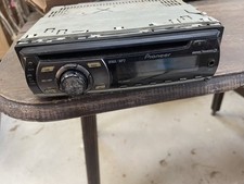 Pioneer Vintage Auto Radio /Disc Player DEH2000MP
