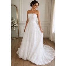 NWT David’s Bridal WG9926 Ivory Beaded Strapless Wedding Bridal Gown Size 8