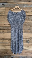 Gray White Print, Short Sleeve, Fit & Flare, Smocked Waist, Feminine Soft Sz 1W