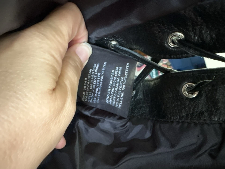 Colete de motociclista feminino Excelled de couro ajustado médio acabamento trançado frente de pressão - Imagem 4 de 4