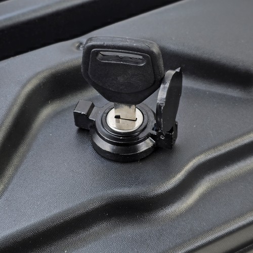 ABS Ladeflächen Aufbewahrungsbox rechts+links abschließbar für VW Amarok ab 10 - Bild 6 von 10