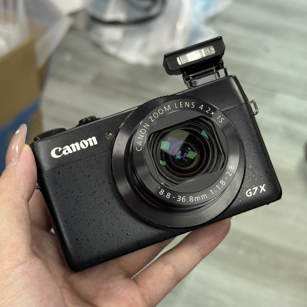 Canon PowerShot G7X Mark I Digital Camera 4.2x w/Charger & Battery