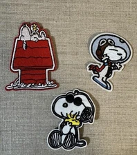 (Set Of 3) Peanuts Snoopy Embroidered Iron On/Sew On Patches