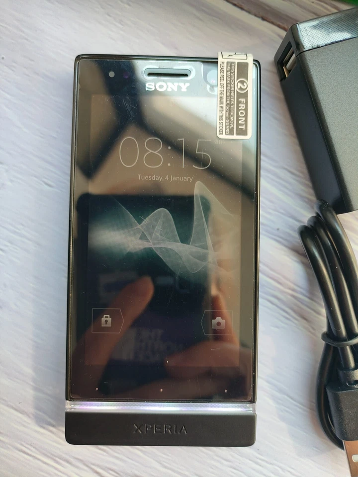 Original SONY Xperia U ST25i 8GB ST25 Desbloqueado Android 3G Pantalla Táctil Teléfono Foto 2 de 4