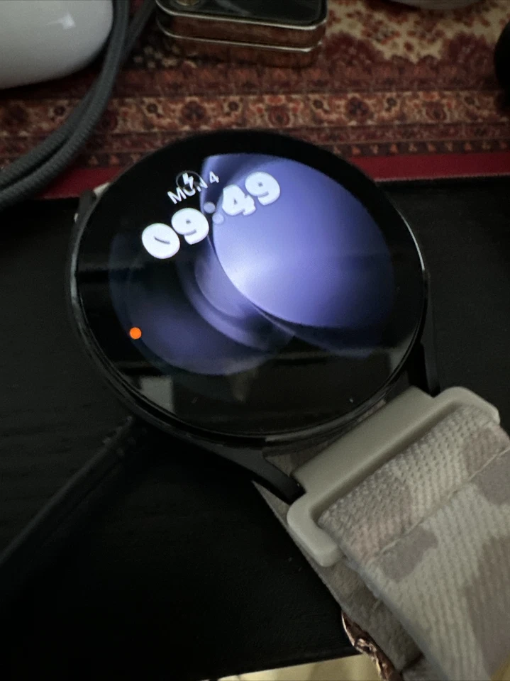 Samsung Galaxy Watch4, foto 1 di 2