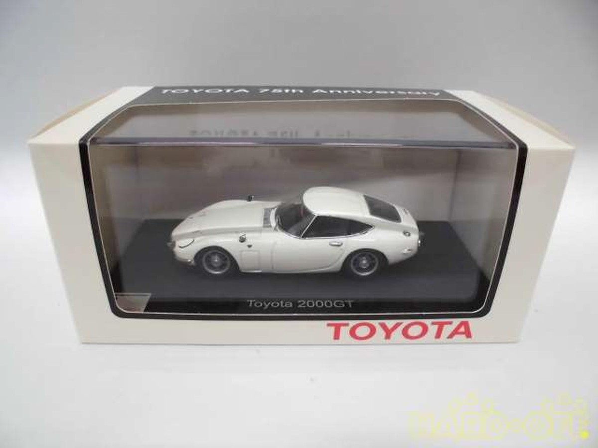 EBBRO トヨタ 2000GT LATE ホワイト 1/43 Ebbro Toyota 75Th Anniversary 1/43 2000Gt White | eBay