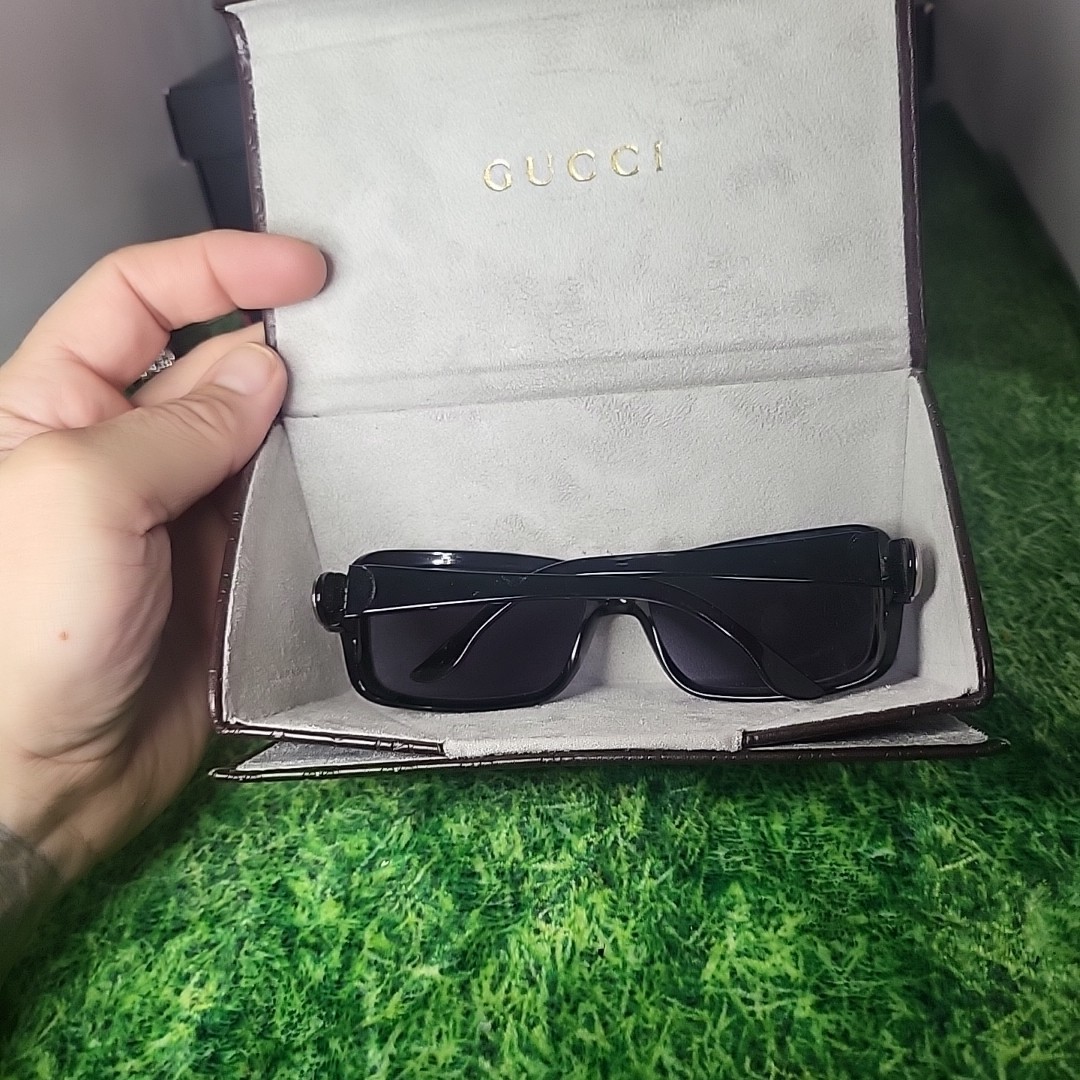 Gucci GG 3111/S UB13N BLACK Rectangle Sunglasses Frames 57-15 115 Italy  Size 11 Gucci GG1315S S (54 - 20) with Grey lenses and Black frame  main image 4