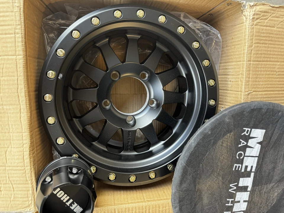 Aros Method Racing MR304 15x8J 24MM offset aro preto fosco - Imagem 3 de 4