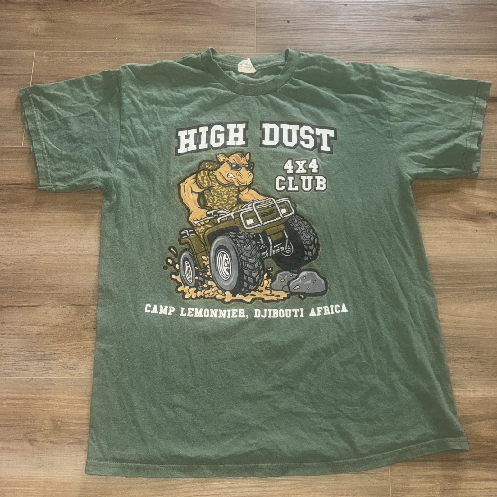 VTG High Dust 4X4 Club Camp Lemonnier Djibouti Africa Military Green T-Shirt M