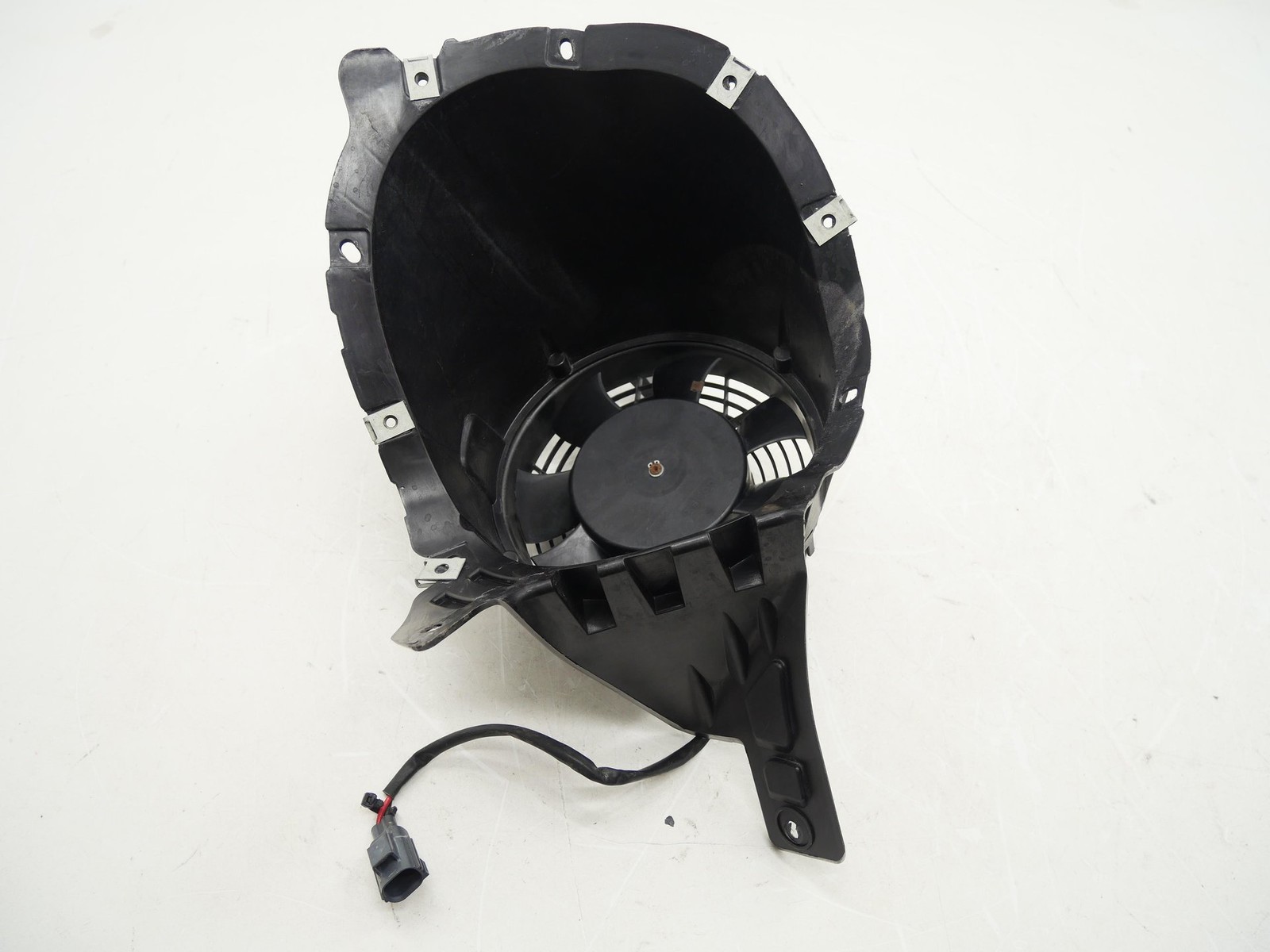 Used Rear Driver Auxiliary Cooling Fan Motor 2016-2021 McLaren 570S Duct LH OEM