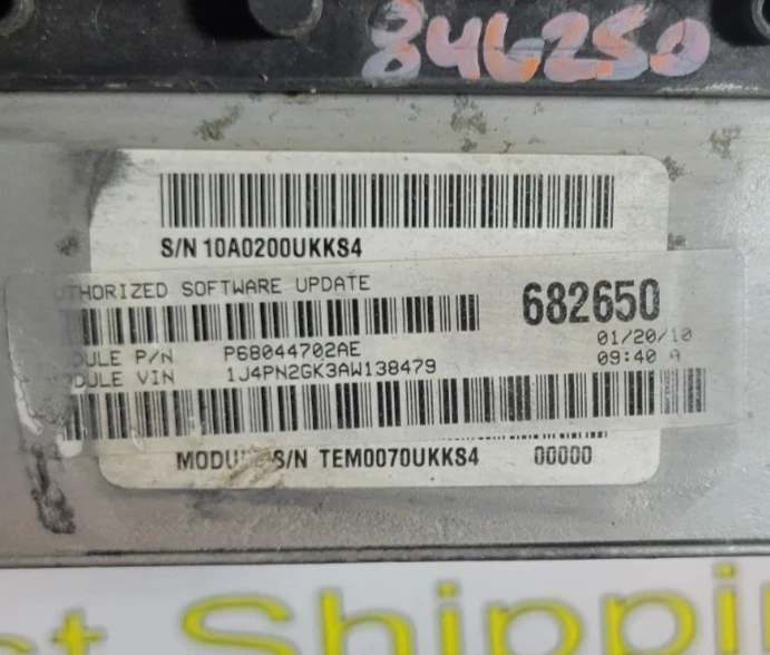 Dodge Nitro Jeep Liberty 2010 68044702AE módulo de control del motor 3,7 L ECM Foto 3 de 3