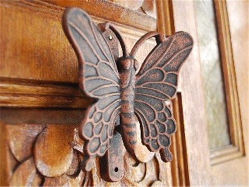 Cast Iron Antique Style Butterfly Door Knocker - Picture 2 of 6