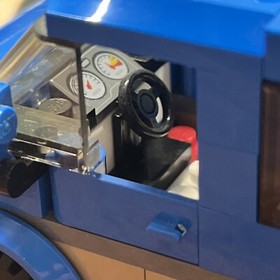 LEGO CITY SET # 60117 Van & Caravan Set W/Mini Figures, Box & Instructions 99%