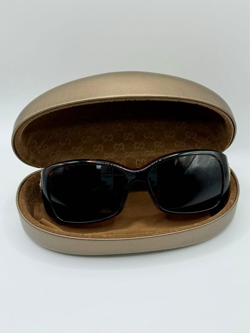 Gucci Tortoiseshell Pattern Crest Sunglasses Gg30… - image 3