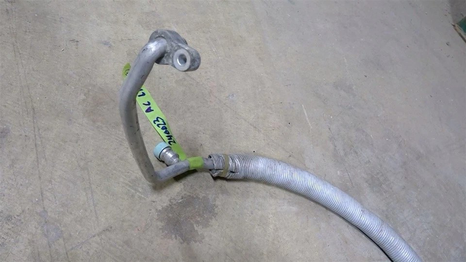 Шланг переменного тока 2010-2013 Suzuki KIZASHI 112876 - Изображение 2 из 4